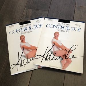 2 pairs of Navy colored pantyhose. Size M.